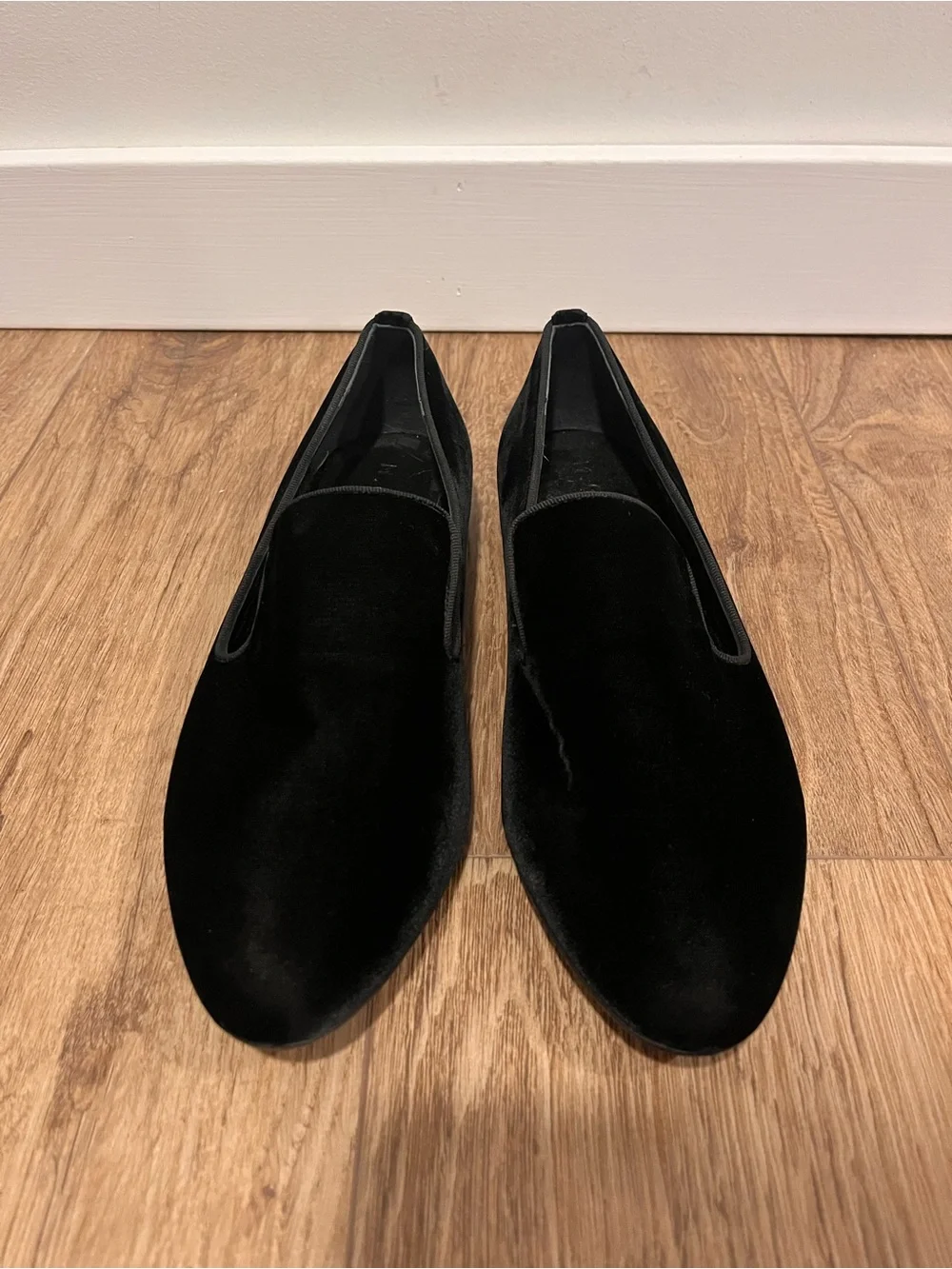M. Gemi Petalo Loafer Black Velvet size 40 (US 9)